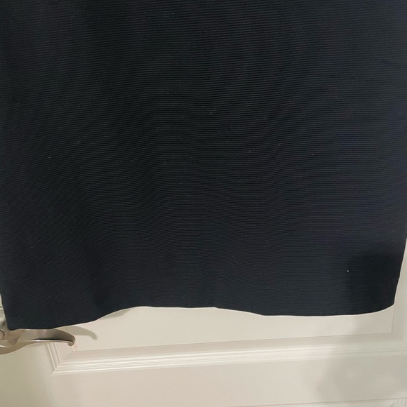 Chic Lilly Pulitzer Onyx Ruffled Dress - Picture 10 of 11